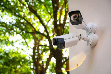 installation-and-maintenance-of-security-cameras-in-building-and-buildings